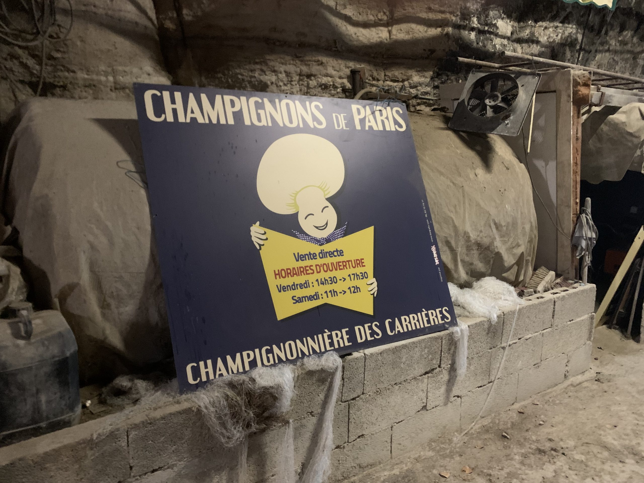 Le vendredi entre 14h30 et 17h30 et le samedi de 11h à 12h, vous pouvez vous procurer les champignons d'Angel Moioli